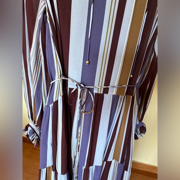 Banana Republic Maxi Dress. Small. Purple stripes. Good condition. - Picture 4 of 5